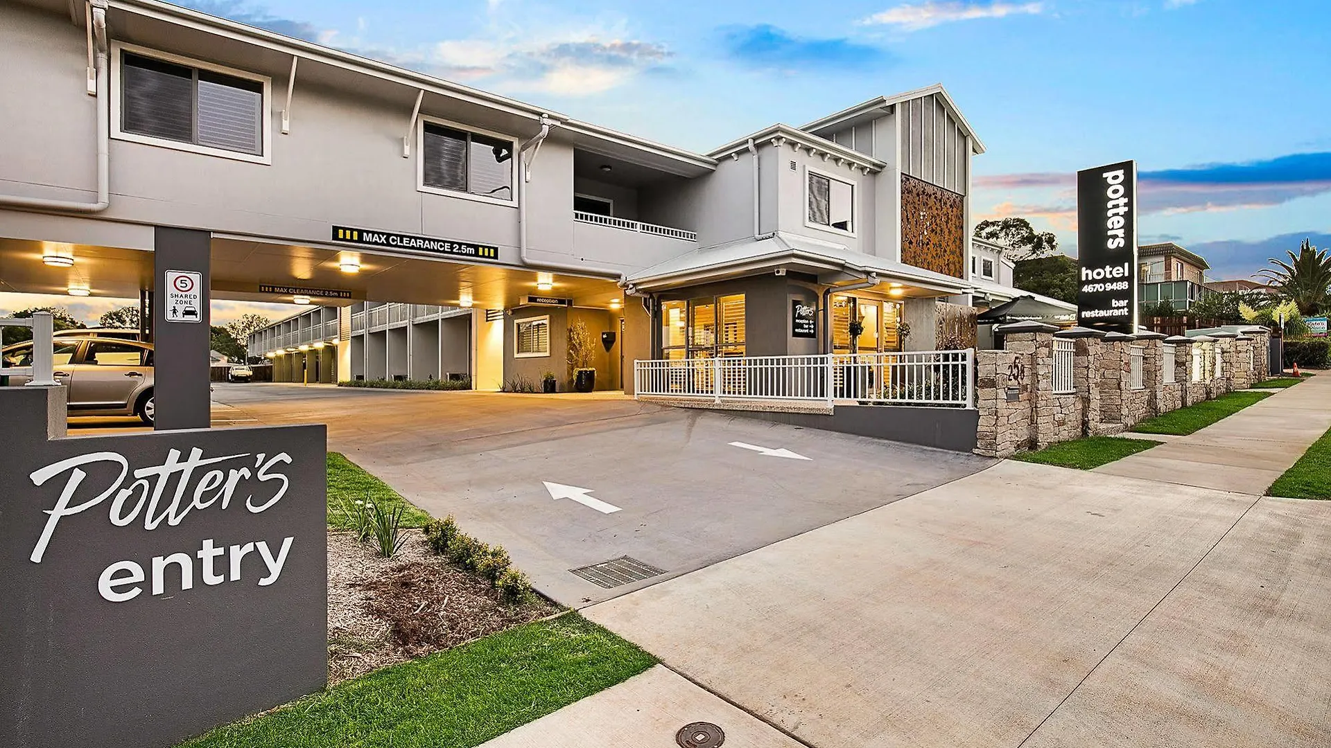Potters Toowoomba Hotel